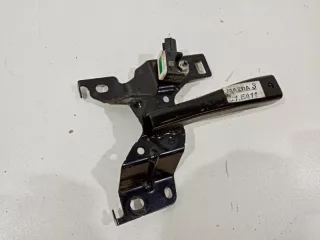 BBM45215Y Кронштейн замка капота Mazda 3 BK Арт VZ178228, вид 1
