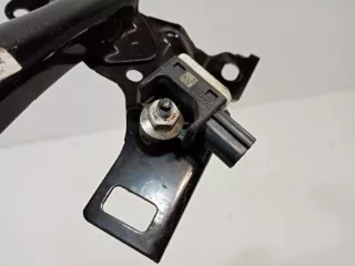 BBM45215Y Кронштейн замка капота Mazda 3 BK Арт VZ178228, вид 7