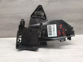 30784315 Кронштейн замка двери передний правый Volvo S60 2 Арт Z193491, вид 1