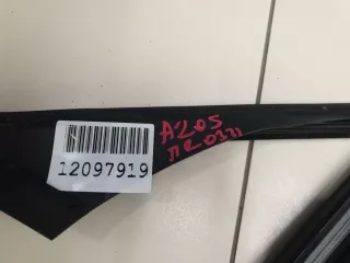 A2057256600 Уплотнитель стекла передней правой двери Mercedes C W205 Арт Z199515, вид 4