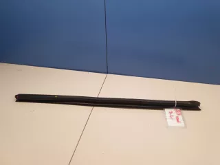 8V5839479 Накладка стекла задней левой двери Audi A3 8V Арт Z221745, вид 1