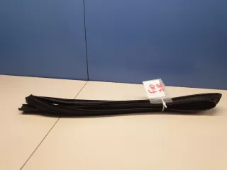 51357182298 Уплотнитель стекла двери задний правый BMW 5 F10/F11/GT F07 Арт Z225261, вид 1