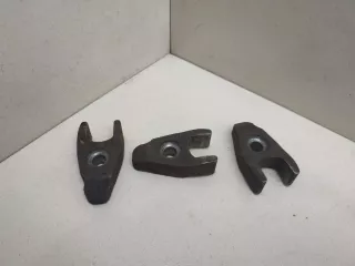  СКОБА (КРОНШТЕЙН) КРЕПЛЕНИЯ ФОРСУНКИ Peugeot Partner 1 Арт 2077470, вид 1