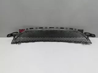  Решетка в бампер центральная Mercedes C W205 Арт SM100101235, вид 2