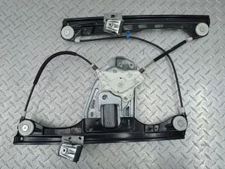 2037203046 Стеклоподъемник передний правый Mercedes C W203 Арт 00196365, вид 1