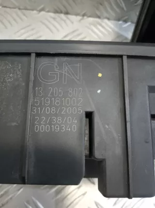 13205802,519181002 Блок предохранителей Opel Vectra C  Арт 27358, вид 3