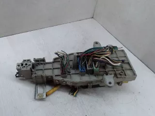  блок предохранителей (реле) Rover 600 Арт 22009804