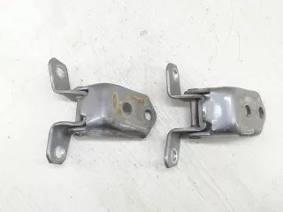  петля боковой двери перед прав Mazda 3 BK Арт 19011684, вид 1