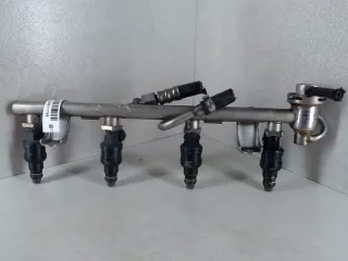 58133681 планка топливная Audi A4 B5 Арт 20011799