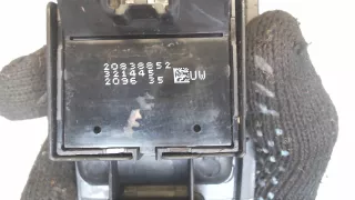 20838852 Кнопка стеклоподъемника переднего левого Chevrolet Volt Арт 7905921, вид 2