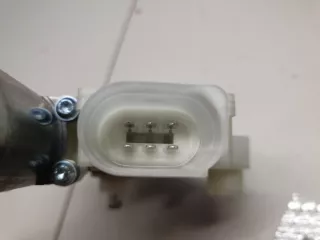 51337455082 Моторчик стеклоподъёмника передний левый BMW 5 G30/G31 Арт ZAP279459, вид 3