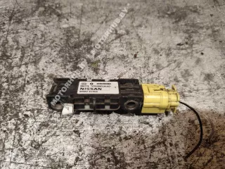 985829U00A Датчик удара Nissan Note E11 Арт 00022275S