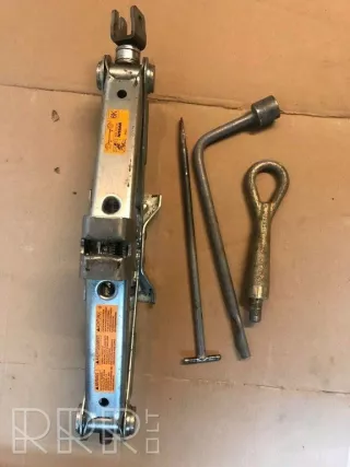 max1250kg , artEUP3509 Домкрат Infiniti FX1  Арт EUP3509, вид 2