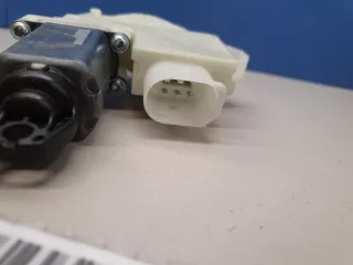 51357455083 Моторчик стеклоподъёмника задний левый BMW 5 G30/G31 Арт Z280611, вид 2