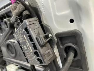 A1669000318 Блок управление двери Mercedes GL X166 Арт 113386MA, вид 3