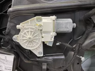 A1669060201 Мотор стеклоподъемника передний левый Mercedes ML/GLE W166 Арт MA113382, вид 1