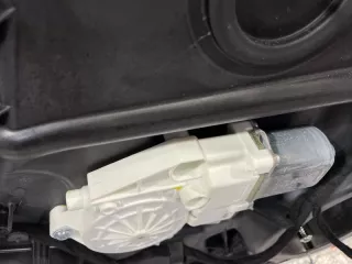 A1669060201 Мотор стеклоподъемника передний левый Mercedes ML/GLE W166 Арт MA113382, вид 2