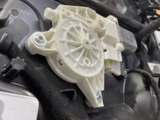 A1669060201 Мотор стеклоподъемника передний левый Mercedes ML/GLE W166 Арт MA113382, вид 3