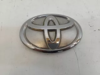 7544760020 ЭМБЛЕМА КРЫШКИ БАГАЖНИКА Toyota Land Cruiser Prado 150 Арт lz186510, вид 1