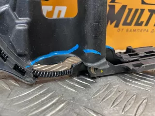 JY32519A02AA Кронштейн панорамной крыши Land Rover Discovery 5 Арт MA114125, вид 9