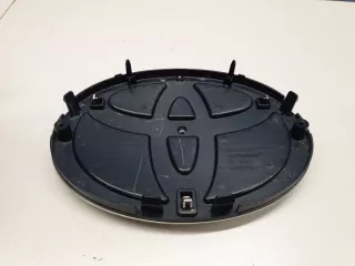 7530160060 Эмблема решетки радиатора Toyota Land Cruiser Prado 150 Арт Z234265, вид 4