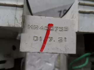 MR460759 Переключатель отопителя Mitsubishi Montero 3 Арт 00158308, вид 3