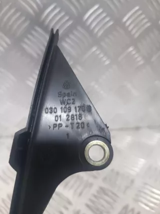 030109170D Защита (кожух) ремня ГРМ Volkswagen Polo 3 Арт 34483, вид 3