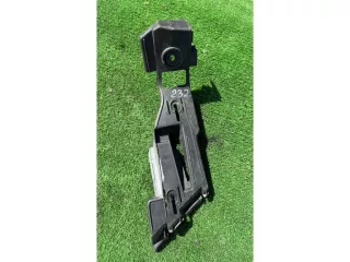 1k6807393 Кронштейн крепления заднего бампера Volkswagen Golf 5 Арт 43025, вид 2