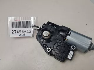 67617316535 Моторчик люка BMW 5 F10/F11/GT F07 Арт ZAP294112, вид 1