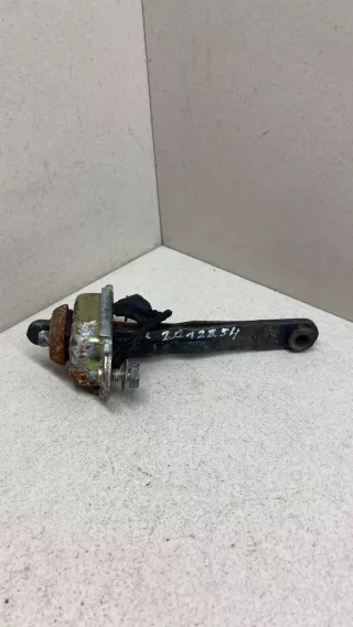  ограничитель открывания двери Nissan Primera 10 Арт 2060331, вид 1