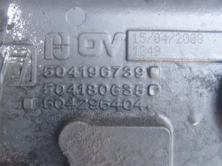 504180635 Крышка водомасляного радиатора Iveco Stralis Арт 24053, вид 3