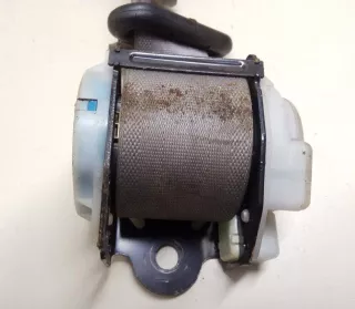 05GG2MRH ремень безопасности Mazda 626 GF Арт 2027811, вид 2