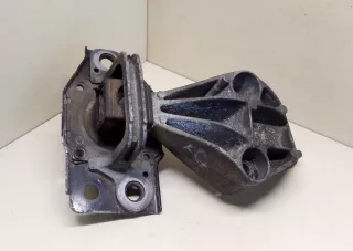 Кронштейн двигателя Renault Megane 2 2007г.  - Фото 2