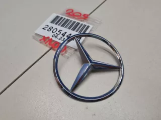 A2058174500 Эмблема крышки багажника Mercedes C W205 Арт ZAP299153, вид 1