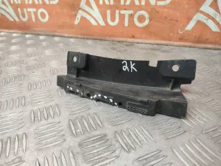 LR137937, GK7M17D781A Кронштейн бампера нижний Land Rover Discovery sport Арт AR142153, вид 3