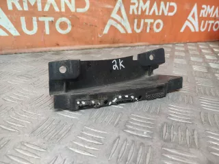 LR137937, GK7M17D781A Кронштейн бампера нижний Land Rover Discovery sport Арт AR142153, вид 5