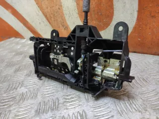 8w0837812a кронштейн ручки двери ауди а4, а a 4 б9 (б b 9) Audi A4 B9 Арт AR232924, вид 5