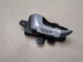 82611A5000RY Ручка внутренняя передняя левая Hyundai i30 GD Арт 8275949, вид 1