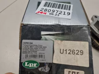 036121008M Помпа (насос водяной) Volkswagen Caddy 1 Арт ZAP301900, вид 3