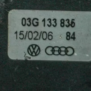 03G133835 , art80307 Корпус воздушного фильтра Audi A4 B7 Арт 80307, вид 1