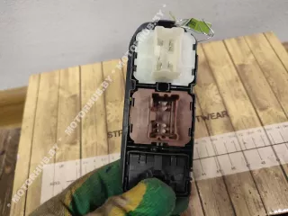 809613649R Блок управления стеклоподъемниками Dacia Duster 2 Арт 00079455, вид 4
