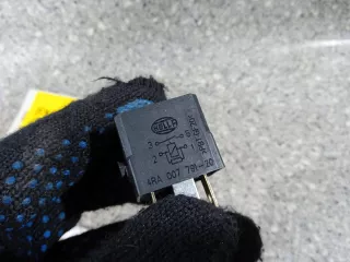 4RA00779120,4H0951253A Реле (прочие) Audi A4 B7 Арт 46023036011_1, вид 3