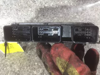 237102479R,29029813A,5113228317,237102937R Блок управления двигателем Renault Sandero 2 Арт 46023030267_1, вид 4
