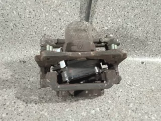 Y01339 Суппорт задний левый Toyota Avensis 2 Арт 18742003004_1, вид 3