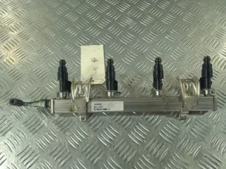 4M5G-9D280-FB Топливная рампа Mazda 3 BK 2.0л Арт 76942.4, вид 2