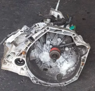 7701700545 КПП механическая (МКПП) Nissan Qashqai 1  Арт EM32-40-456