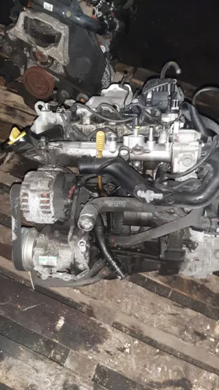 D4FH784 Двигатель Renault Clio 3 Арт EM17-41-373, вид 1