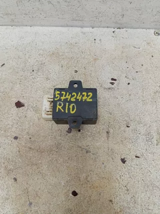 881964L070 Блок управления подогревом сидений Kia Rio 3 Арт 5742472, вид 1