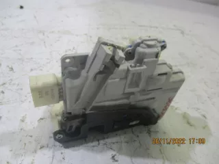 8E2837016AA Замок двери передней правой Audi A4 B7 Арт 5908286, вид 1