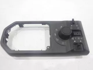 YUD501230WUX Блок кнопок настройки подвески Land Rover Discovery 3 Арт 1643605, вид 1